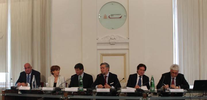 Al tavolo dei relatori Marco Bruschini, Luigina Di Liegro, Lorenzo Tagliavanti, Pietro Abate, Vincenzo Zottola, Giovanni Bastianelli